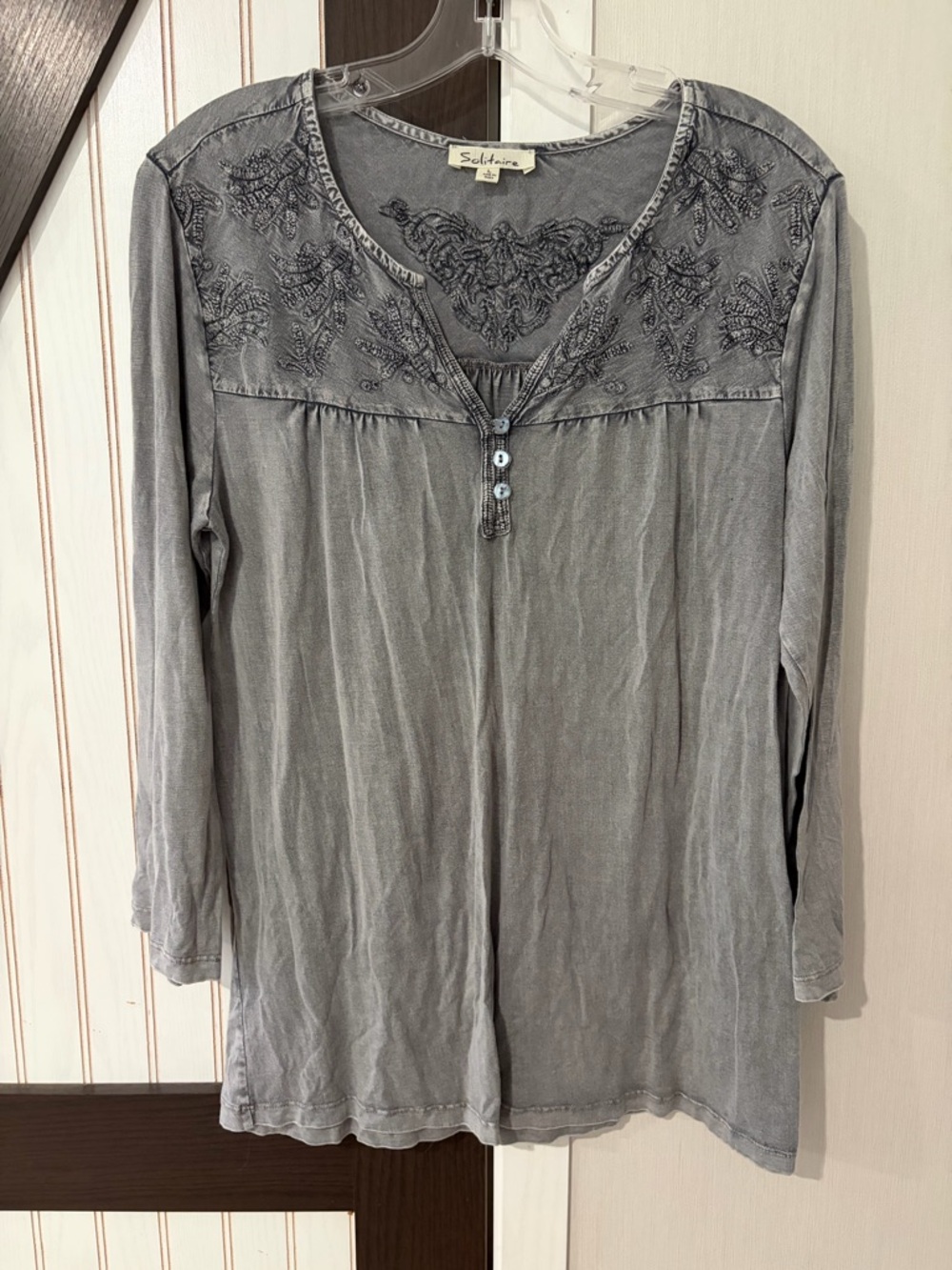 Solitaire Women's Embroidered Grey Long-Sleeve Top Large Grunge
